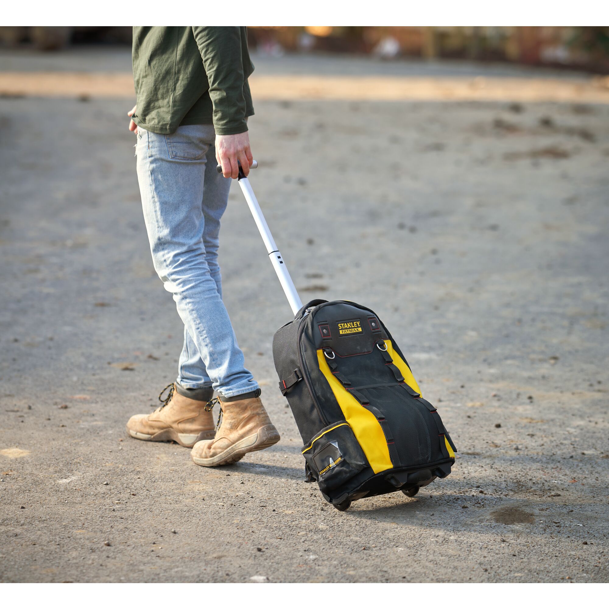 Carry on luggage with sales backpack straps and wheels